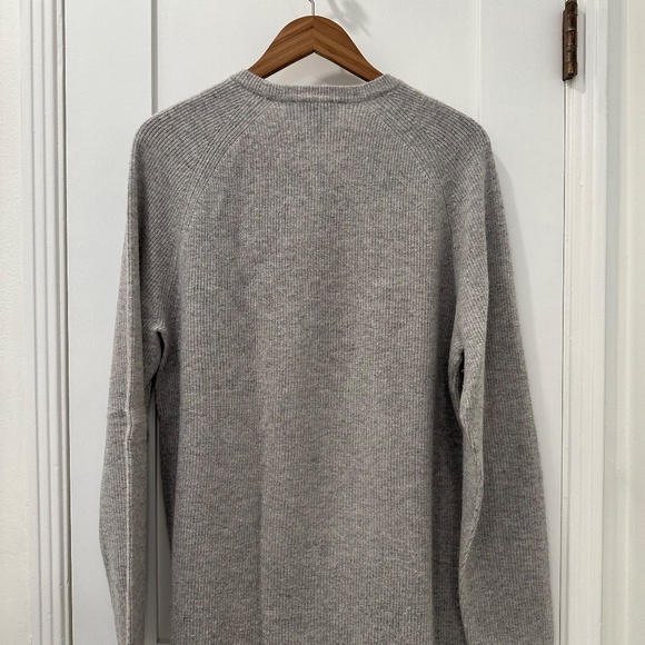 Theory Enzo Cashmere Sweater - Picture 2 of 2